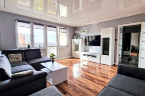 UrbanOasis8thFloor-Airport-AtlasArena-Orientarium